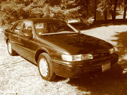 1994-Ford-Taurus-11