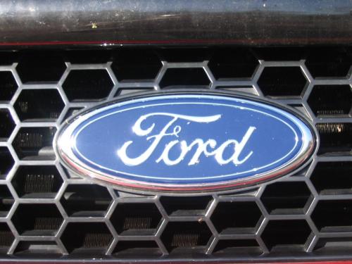 2005-Ford-Escape-15