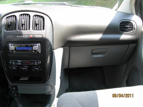 2007-Dodge-Caravan-08