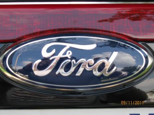 2012-Ford-Fusion-14