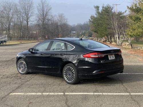 2017-Ford-Fusion-02